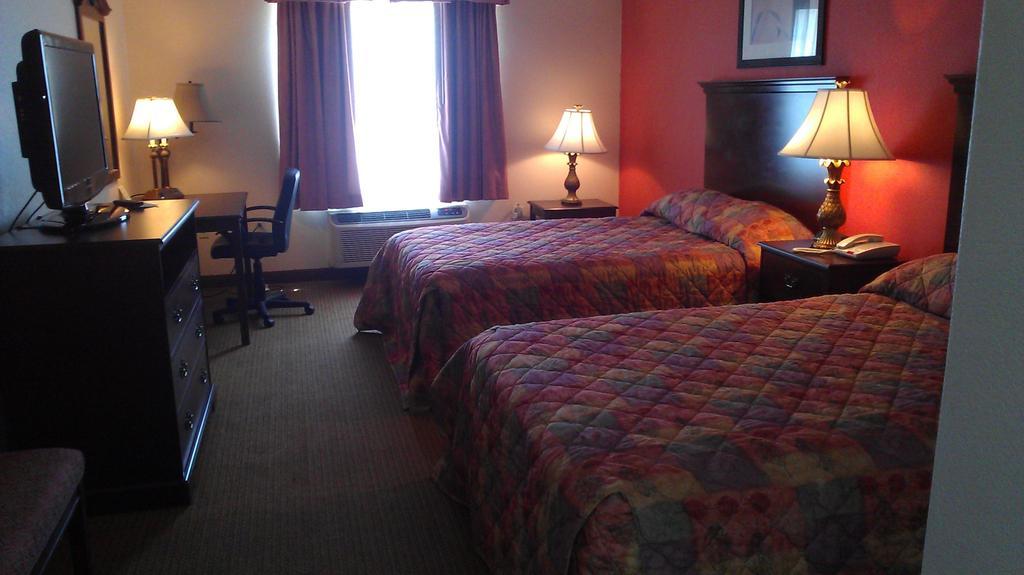 Robinson Inn And Suites מראה חיצוני תמונה